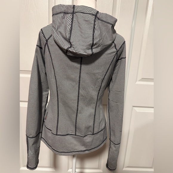 Zella Hooded Grey Stripe/Orange Zip*2Way Zipper Jacket size M - Picture 3 of 8